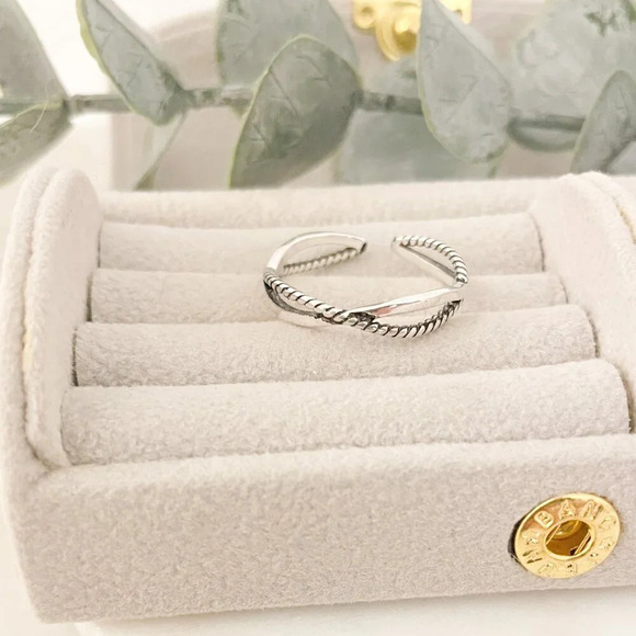 925 Sterling Silver Criss Cross Ring Dainty Layer Ring Stack Ring Band - Picture 9 of 9